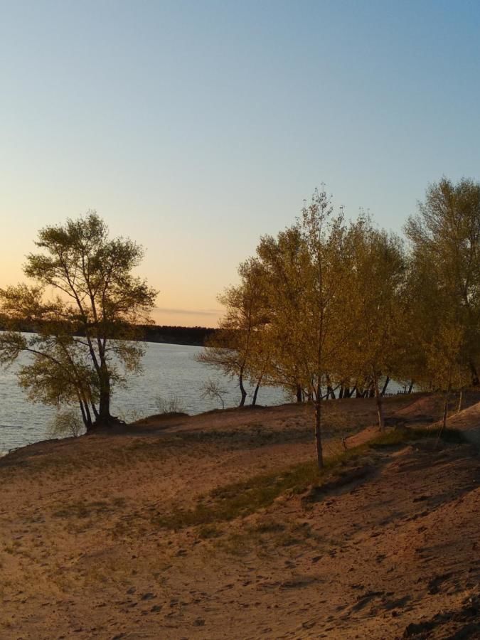 Отели типа «постель и завтрак» На голубом озере Днепродзержинск-17